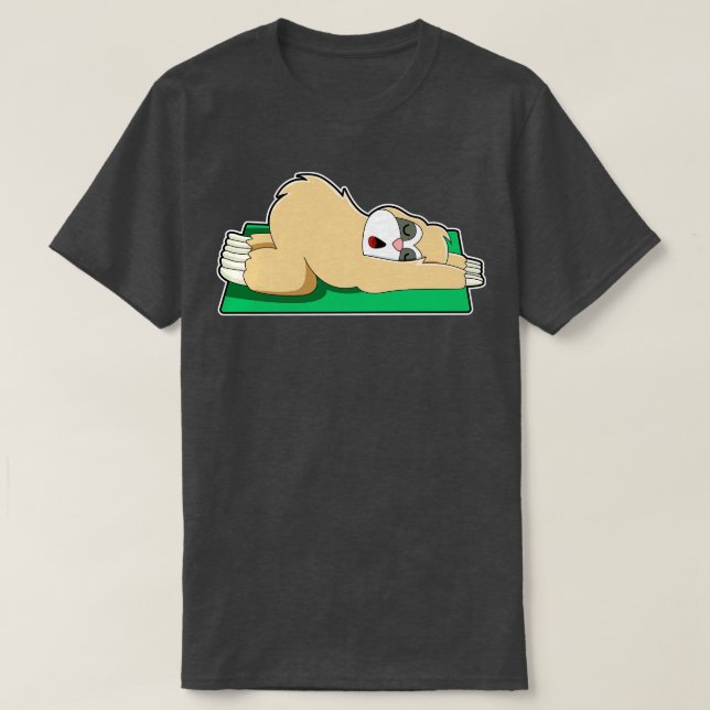 Camiseta Sloth em Yoga no tapete Yoga (Frente do Design)
