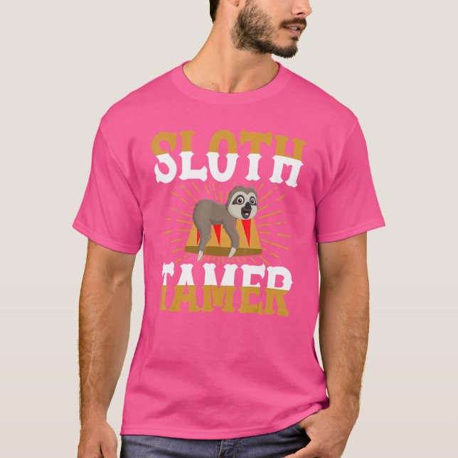 Camiseta Sloth Tamer Figurume Circus Acts (Frente)