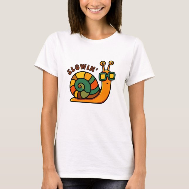 Camiseta SLOWIN' Retro Snail | 70s Cartoon Vintage Women's (Frente)