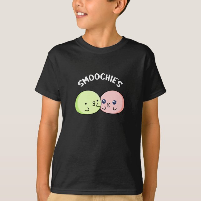 Camiseta Smoochies Engraçado Beijar Mochi Pun Dardo BG (Frente)