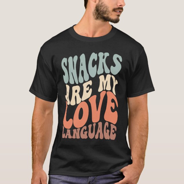 Camiseta Snacks são minha língua de amor Retro Groovy dizen (Frente)