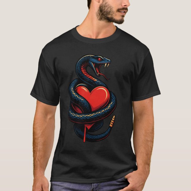 Camiseta Snake Wrapped Around Bleeding Heart  (Frente)