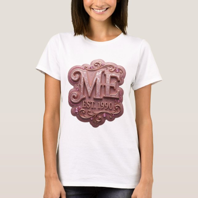 Camiseta Snappy Gold ME EST 1990 Design (Frente)