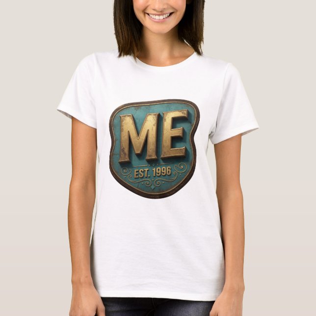 Camiseta Snappy Gold ME EST 1996 Design de Texto (Frente)
