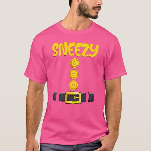 Camiseta Sneezy Halloween Dwarf Cox. (Frente)