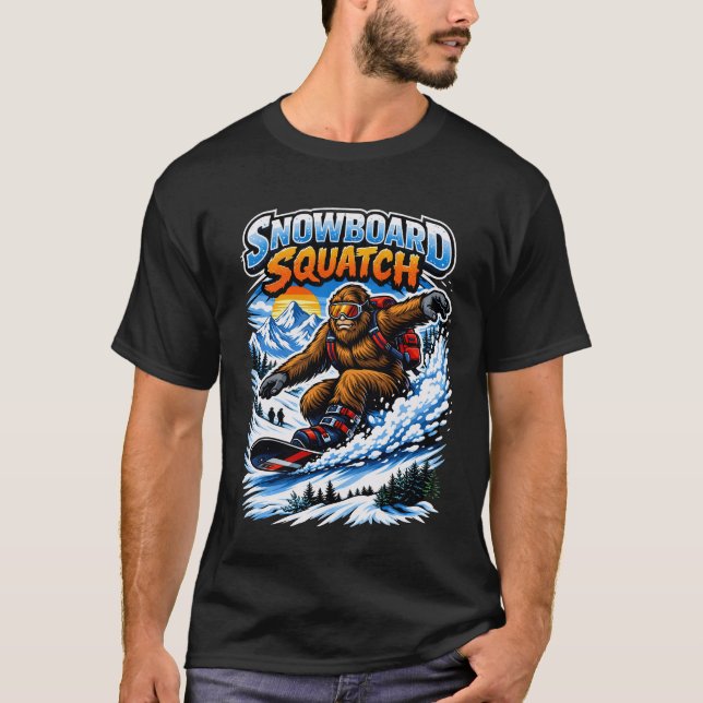 Camiseta Snowboard Squatch – Divertido Bigfoot Andando de S (Frente)