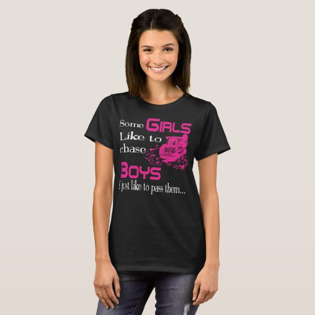 Camiseta Snowmobile algumas meninas gostam de perseguir o (Frente Completa)