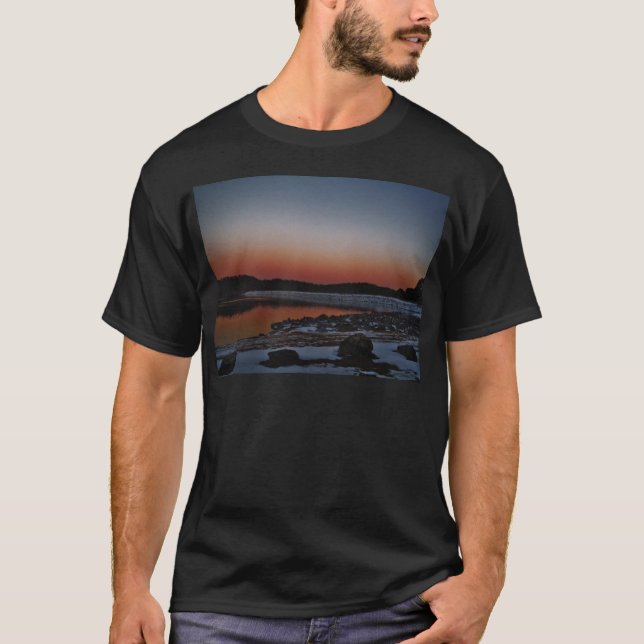 Camiseta Snowy Sunset no lago Arrohead (Frente)