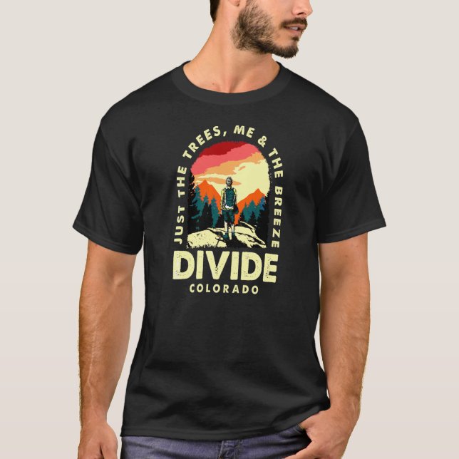 Camiseta Só As Árvores Eu E A Cor De Subida (Frente)