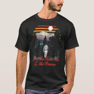 Camiseta Só As Árvores Me O Acampamento Introduzido No Camp