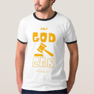 Camiseta Só Deus me pode julgar o dedo dos homens