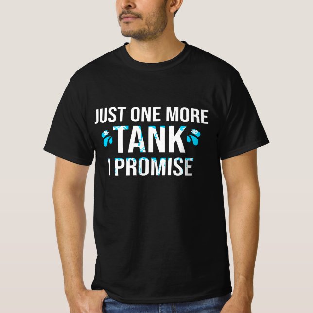 Camiseta Só Mais Um Tanque Prometo (Frente)