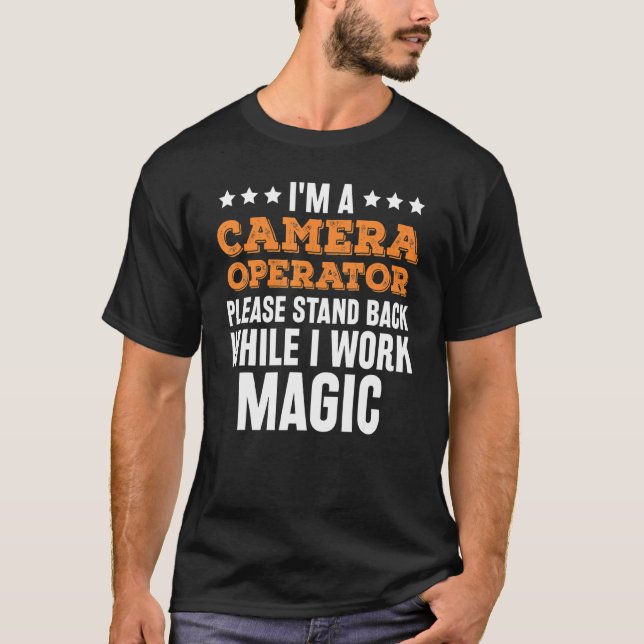 Camiseta Só Preciso De Café E Câmera. (Frente)