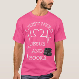 Camiseta Só Preciso De Jesus E Livros