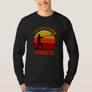 Camiseta Só Preciso Jogar Martelos.