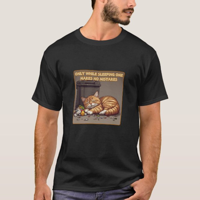 Camiseta Só Que Dormindo Não Comete Erros, Brincar (Frente)