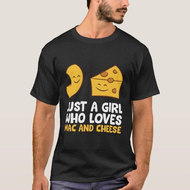 Camiseta Só Um Que Ama Mac E Queijo Adora Macaroni Chee (Frente)