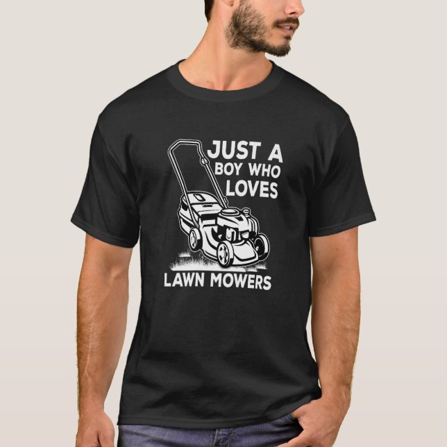 Camiseta Só um rapaz que ama o Lawn Mowers Colheita B (Frente)