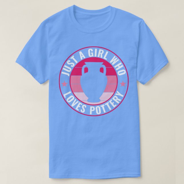 Camiseta Só uma garota que ama uma argila de cerveja engraç (Frente do Design)