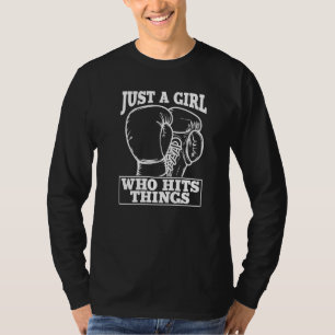 Camiseta Só Uma Garota Que Bate Nas Coisas Boxando Mulheres