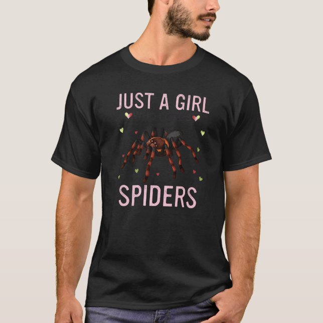 Camiseta Só Uma Menina Que Ama Aranhas Que Corta Mulheres R (Frente)