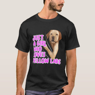 Camiseta Só Uma Menina Que Ama Os Laboratórios Amarelos Rou