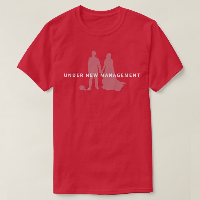Camiseta Sob Novo Jogo de Gerenciamento sobre o Presente de (Frente do Design)