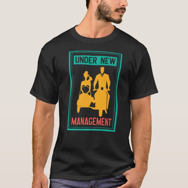 Camiseta Sob o novo partido de solteiro Casando Marria (Frente)