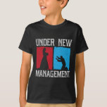 Camiseta Sob o novo partido de solteiro de casamentos do gr<br><div class="desc">Sob o novo partido de solteiro de casamentos do novo grupo de gestão 1</div>