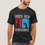 Camiseta Sob o novo partido de solteiro de casamentos do gr<br><div class="desc">Sob o novo partido de solteiro de casamentos do novo grupo de gestão 1</div>
