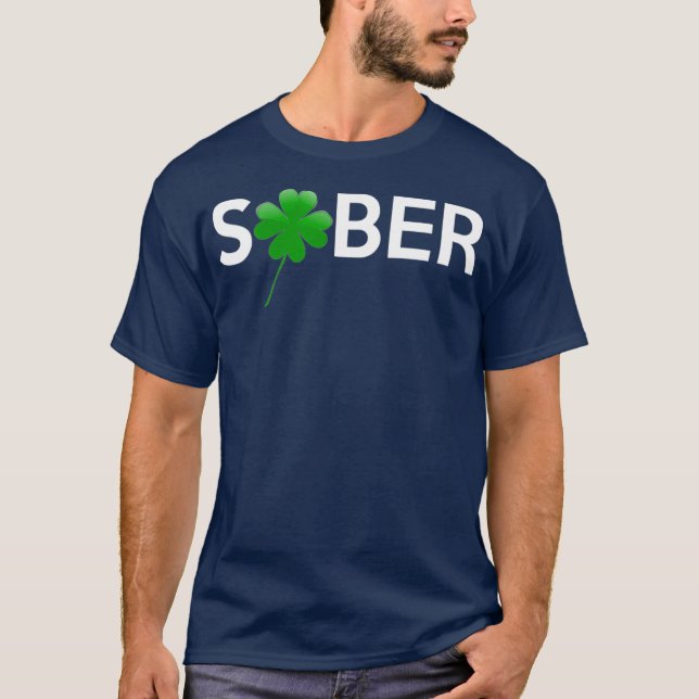 Camiseta Sober Saint Patricks Day Alcoholics AA NA 12 (Frente)