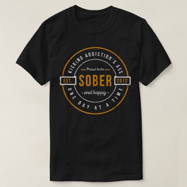 Camiseta Sober Since 2012  10 Year Sobriety Anniversary  (Frente do Design)