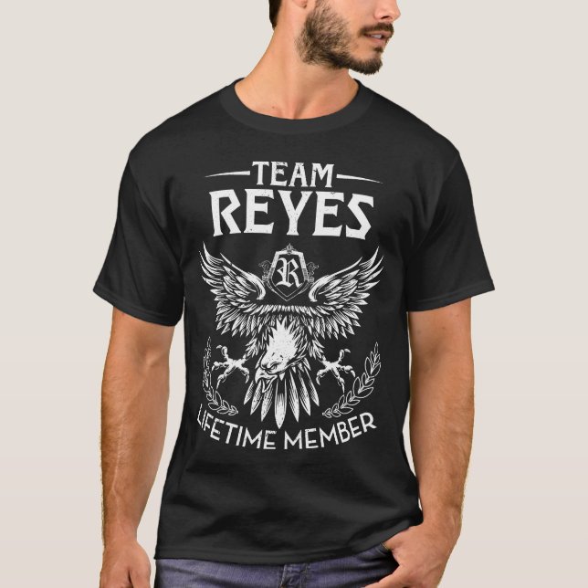 Camiseta Sobrenome do Membro de Vida do Team REYES (Frente)