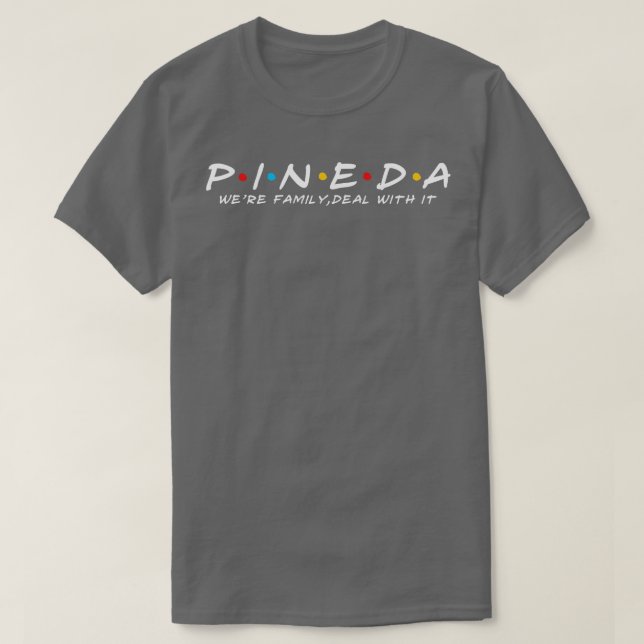 Camiseta Sobrenome Pineda da Família Pineda (Frente do Design)