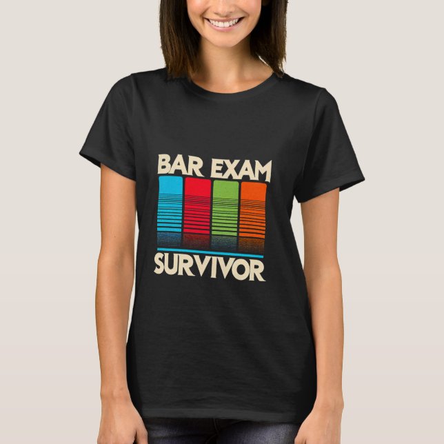 Camiseta Sobrevivência do Exame de bar — (Frente)