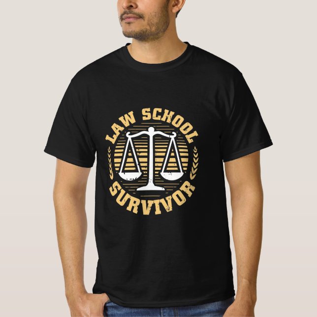 Camiseta Sobrevivente da Faculdade de Direito (Frente)