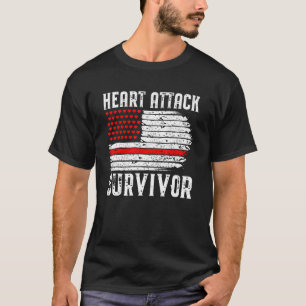 Camiseta Sobrevivente de Infarto Bandeira Americana Vintage