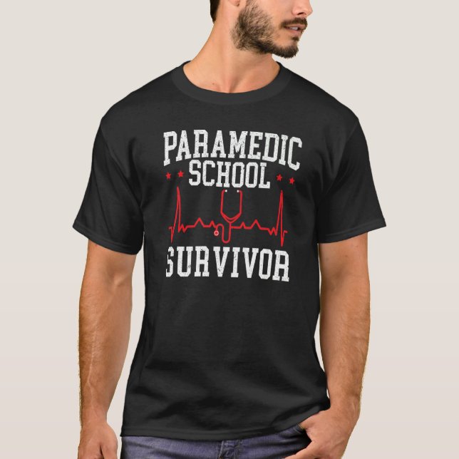 Camiseta Sobrevivente Escolar Paramédico Emt Ems Médico Car (Frente)