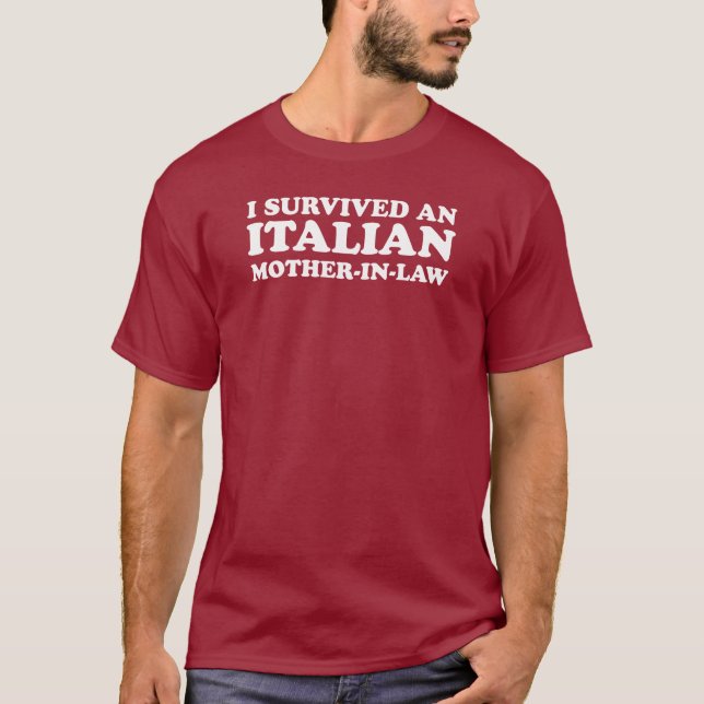 Camiseta Sobrevivente Mãe Italiana De Direito (A ESCURO) (Frente)