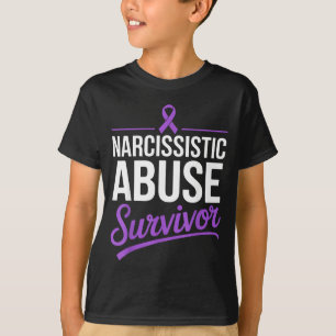 Camiseta Sobrevivente narcisista violência doméstica roxo