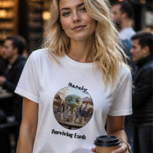 Camiseta Sobrevivente terrestre bebedor de café alienígena