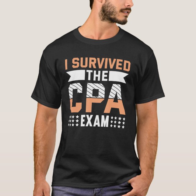 Camiseta Sobreviveu Ao Revisor De Contas Públicas Certifica (Frente)