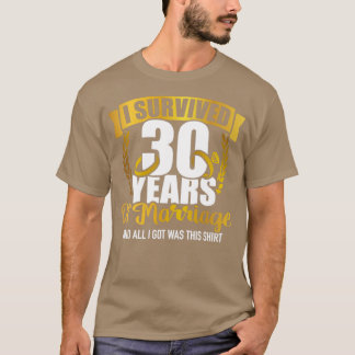 Camiseta Sobrevivi a 30 anos de casamento para o casamento