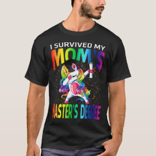 Camiseta Sobrevivi à minha Mãe de mestrado em Unicórnio