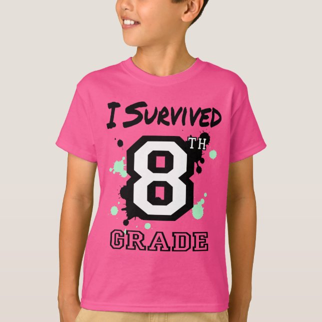 Camiseta Sobrevivi ao 8º ano (Frente)