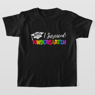 Camiseta Sobrevivi ao Formando do jardim de infância 2023