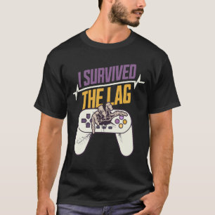 Camiseta Sobrevivi ao Lag – Esqueleto de Jogador Divertido