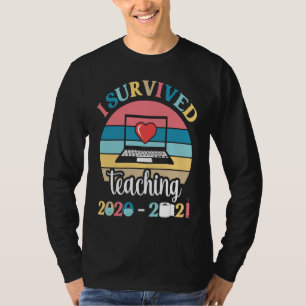 Camiseta Sobrevivi ensinando 2020 2021 durante a pandemia t