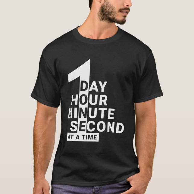 Camiseta Sobriety Recovery Sober Um Dia De Cada Vez (Frente)