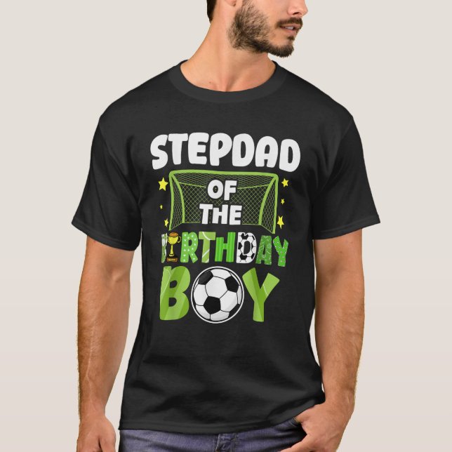 Camiseta Soccer Stepdad Birthday Boy Party Soccer Family Ma (Frente)